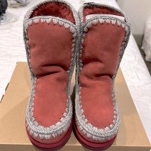 MOU Sheepskin Shearling Boots Size 37